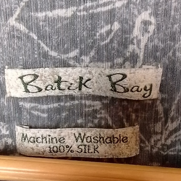 Batik Bay Washable silk short sleeve button down shirt Hawaiian print Large Gray - Picture 6 of 7